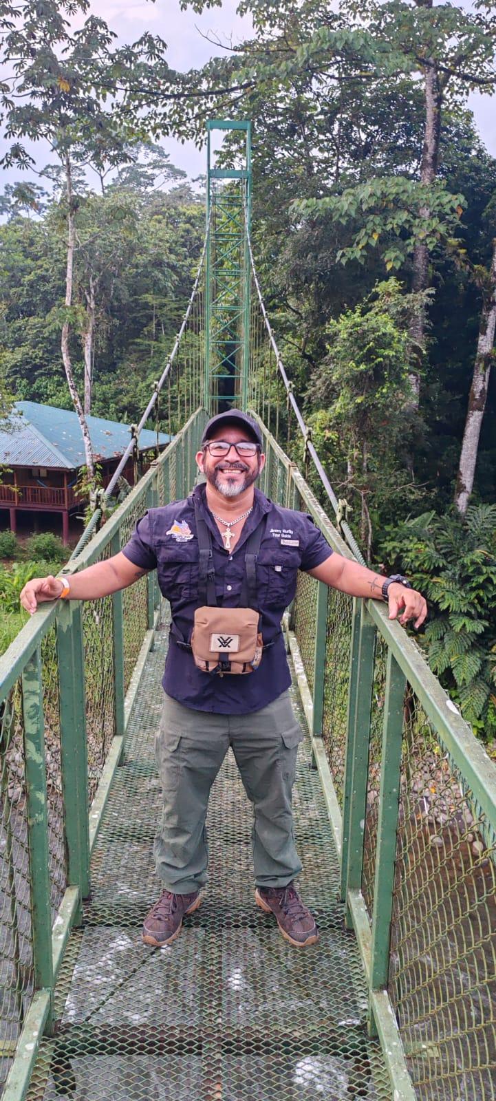 Cascadas, rappel y puentes colgantes en selva tropical — foto 2